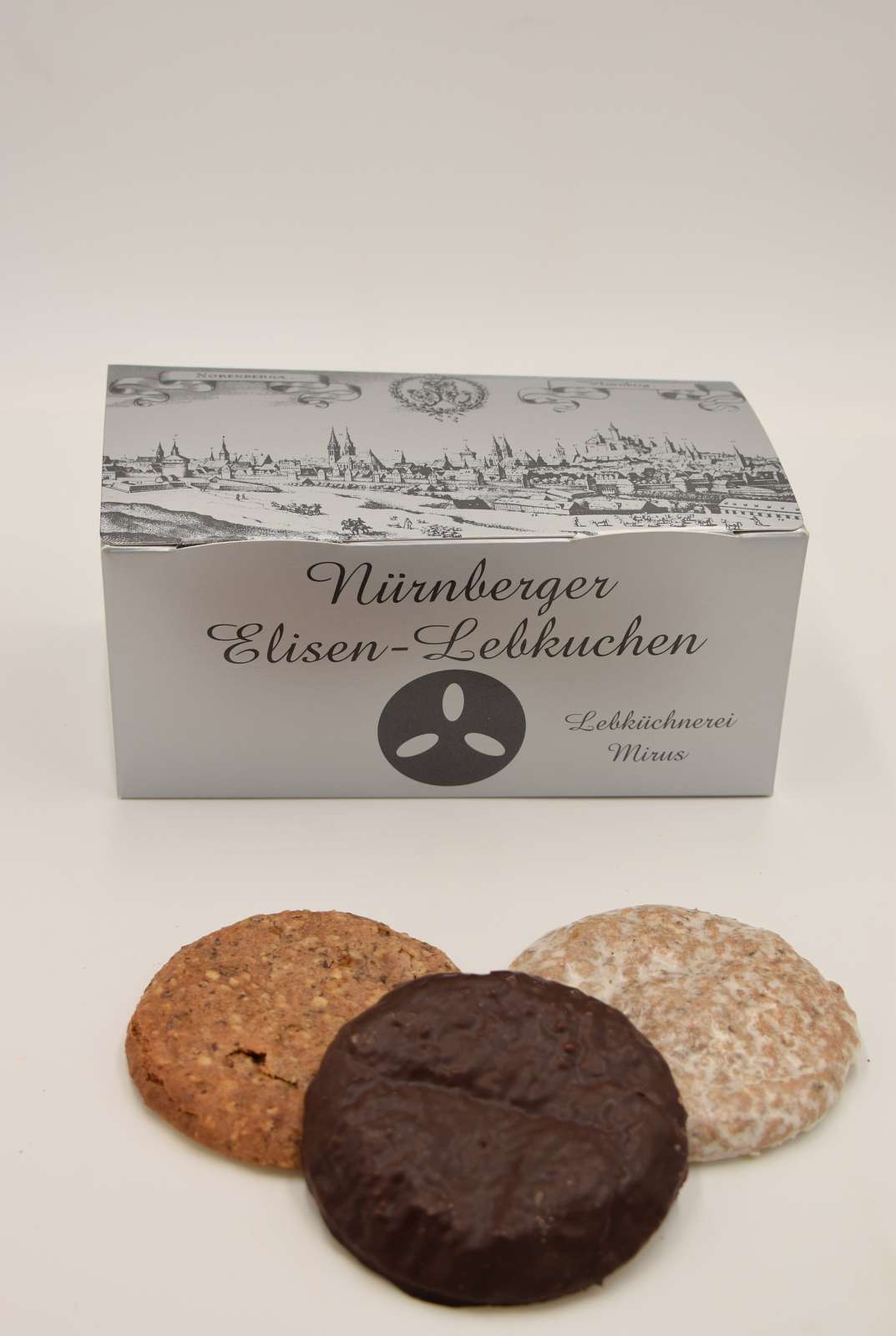 Lebkuchen-Mirus-zwoelferkarton-lebkuchen-Nuernberg 12 Elisenlebkuchen im Schmuckkarton groß